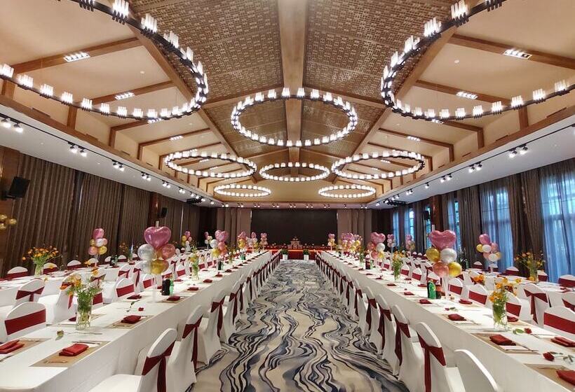 Отель Bright Qiandaolake Resort