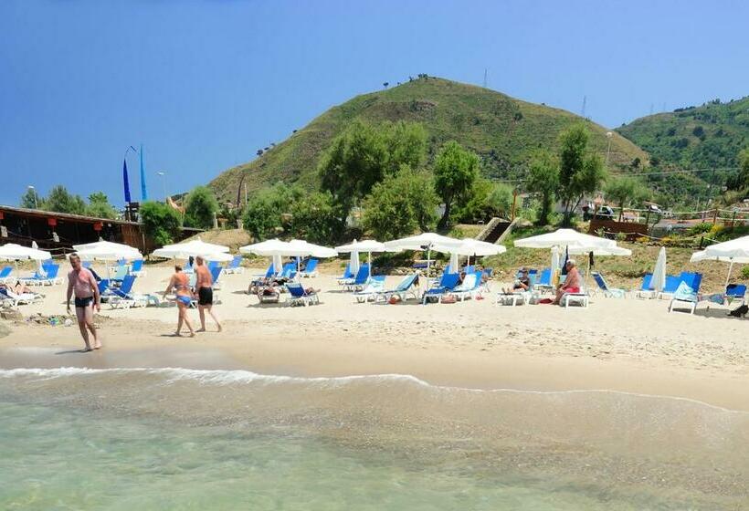 ホテル Alberi del Paradiso