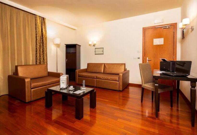 Otel Crowne Plaza Venice East, An Ihg