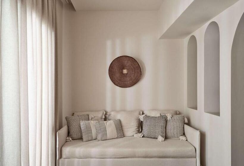 Elounda Palm Hotel & Suites