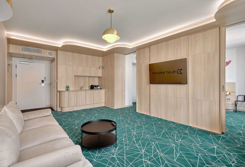 هتل Golden Tulip Warszawa Centrum