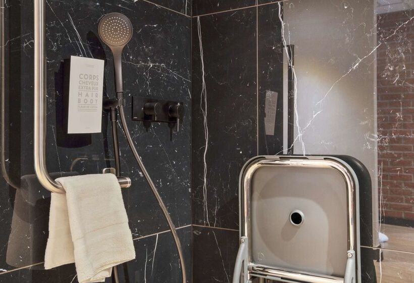 هتل Golden Tulip Warszawa Centrum