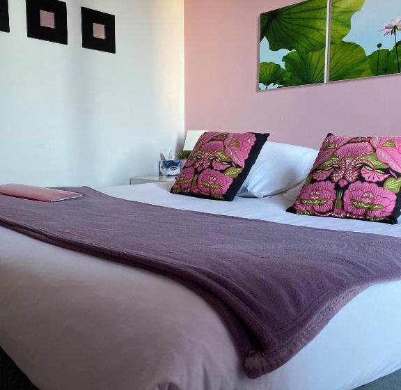 ホテル Hôtel La Rotonde