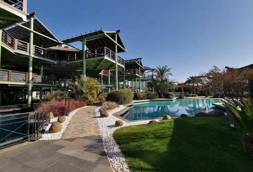 Limak Lara Deluxe Hotel & Resort Antalya