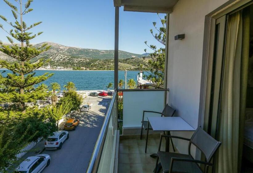 Mouikis Hotel Kefalonia
