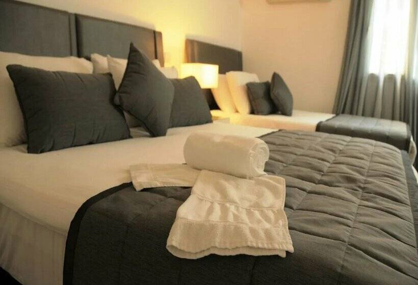 هتل Oscar Resort