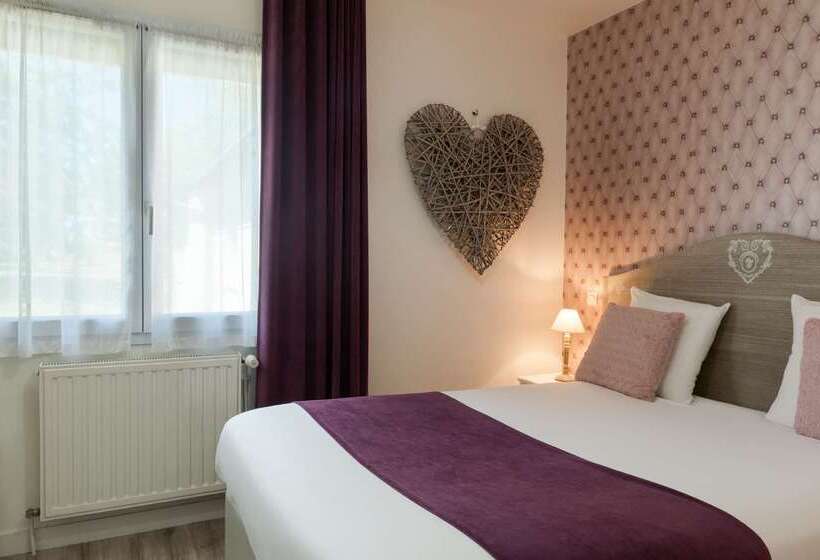 هتل The Originals City, Hôtel La Saulaie, Saumur Ouest