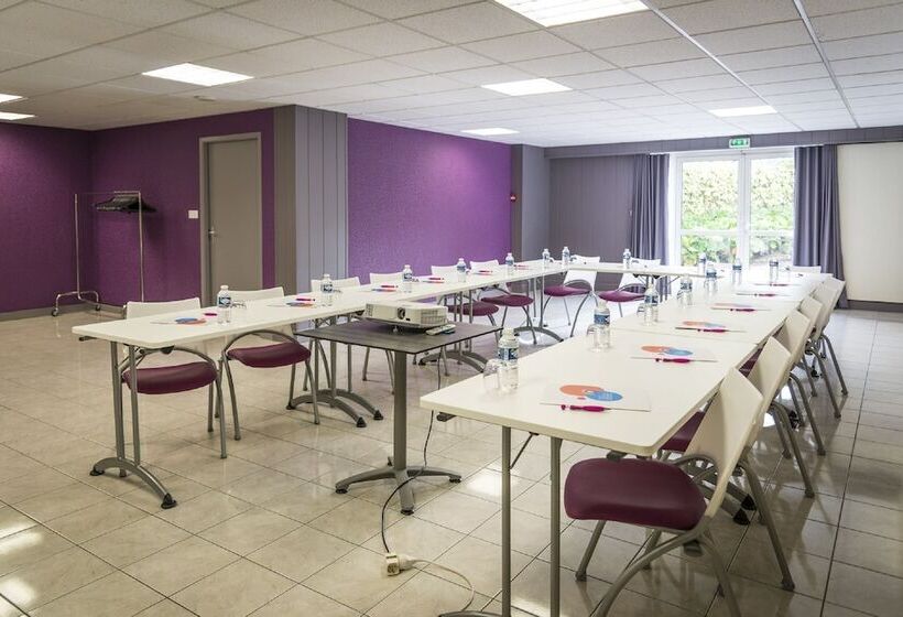 هتل The Originals City, Hôtel La Saulaie, Saumur Ouest