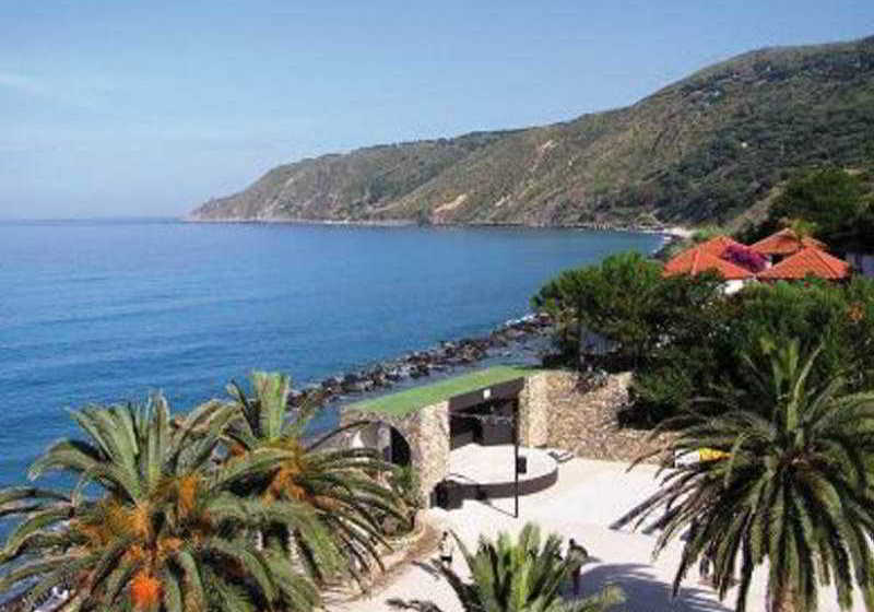 ホテル Villaggio Club La Marée