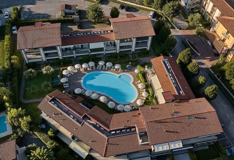 Le Terrazze Sul Lago Hotel & Residence