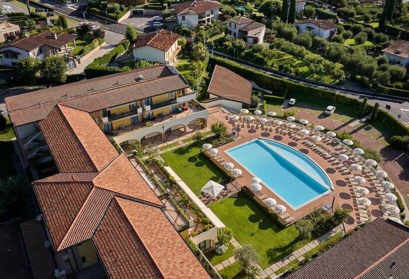 Le Terrazze Sul Lago Hotel & Residence