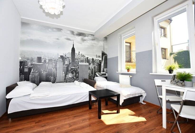 Dukes Hostel   Pokoje Prywatne, Rynek