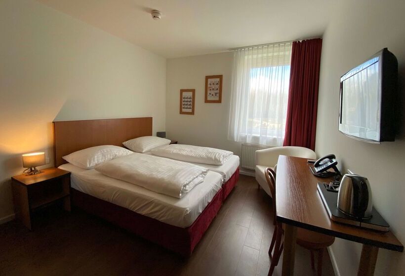 בית מלון כפרי Amedia Express Sattledt, Trademark Collection By Wyndham