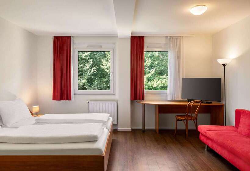 בית מלון כפרי Amedia Express Sattledt, Trademark Collection By Wyndham