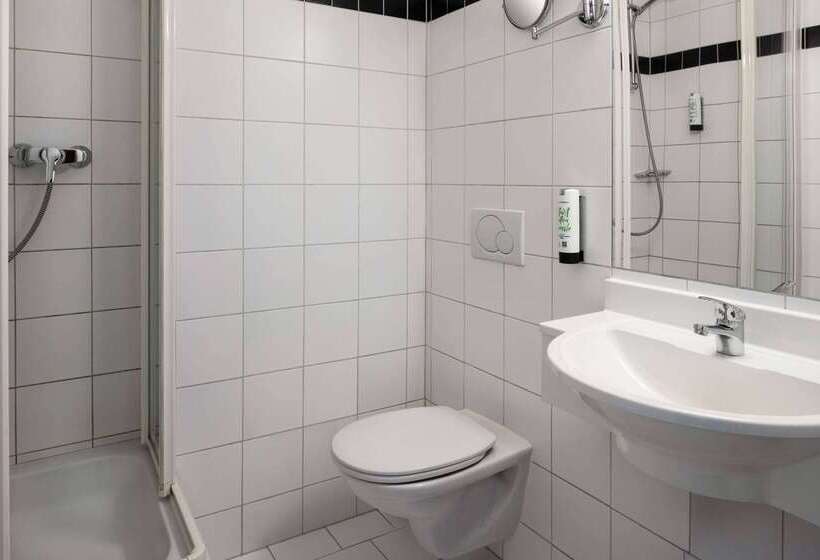 בית מלון כפרי Amedia Express Sattledt, Trademark Collection By Wyndham