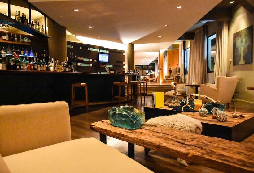 فندق Esplendor By Wyndham El Calafate