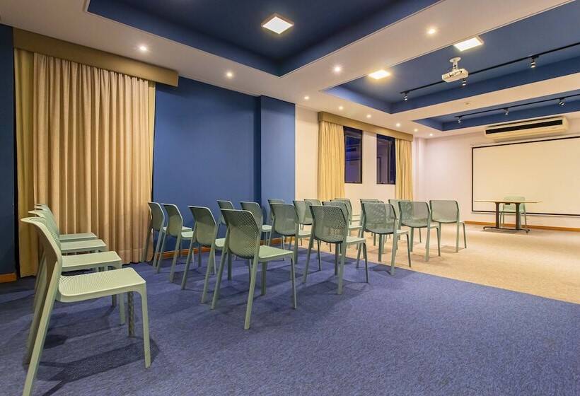 호텔 Euro Suite Curitiba Batel