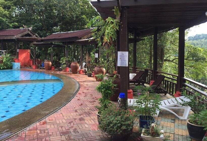 هتل Kampung Tok Senik Resort