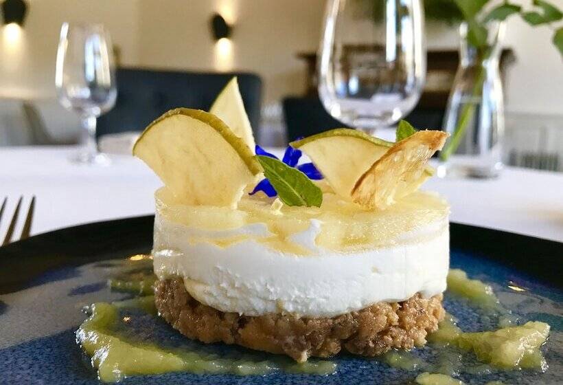 ホテル Château De La Pomarède