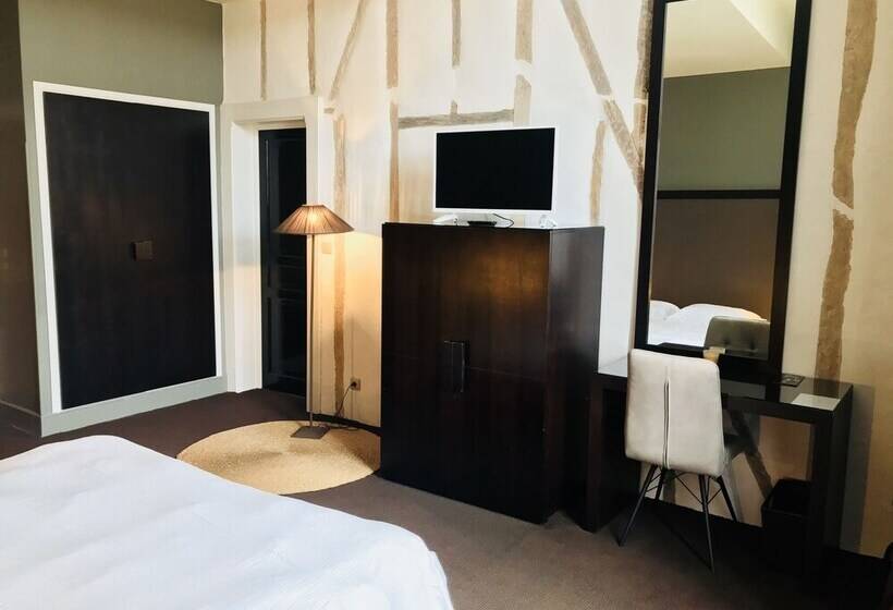 ホテル Château De La Pomarède