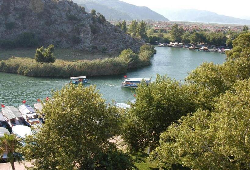 هتل Minta Apartments