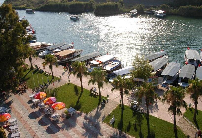 هتل Minta Apartments