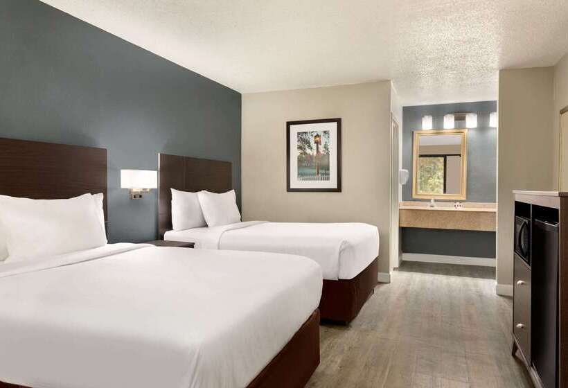 هتل Baymont By Wyndham Wilmington