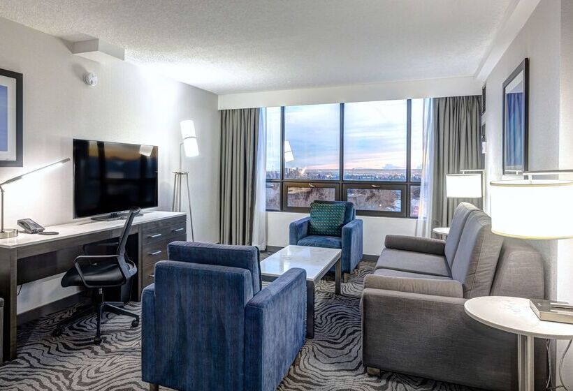 בית מלון כפרי Doubletree By Hilton Calgary North