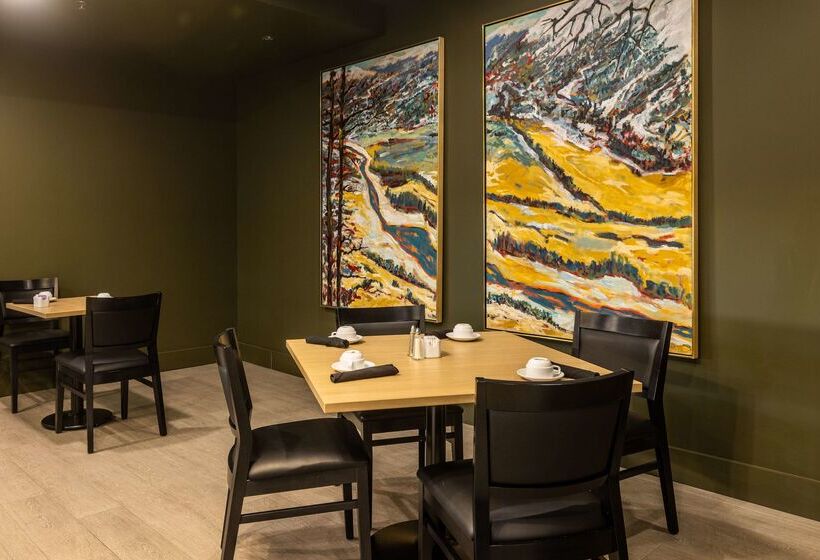 בית מלון כפרי Doubletree By Hilton Calgary North