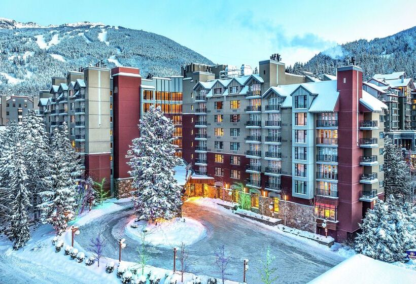 هتل Hilton Whistler Resort & Spa