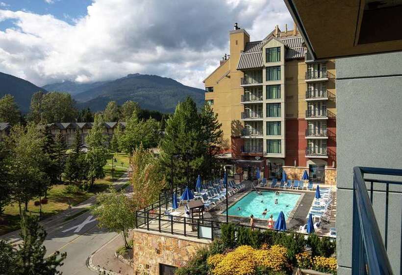 هتل Hilton Whistler Resort & Spa