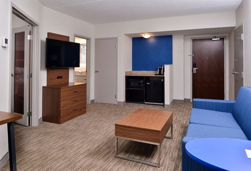 فندق Holiday Inn Express & Suites Buffalo Downtown, An Ihg