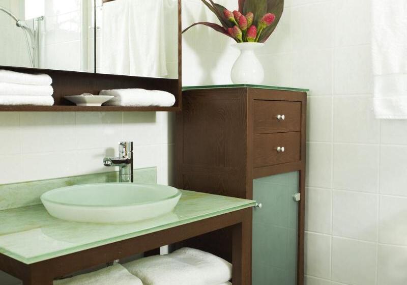 هتل Mercure Darwin Airport Resort