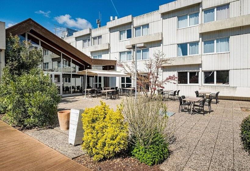 בית מלון כפרי Hôtel Akena Poitiers Nord Futuroscope