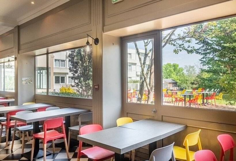 בית מלון כפרי Hôtel Akena Poitiers Nord Futuroscope