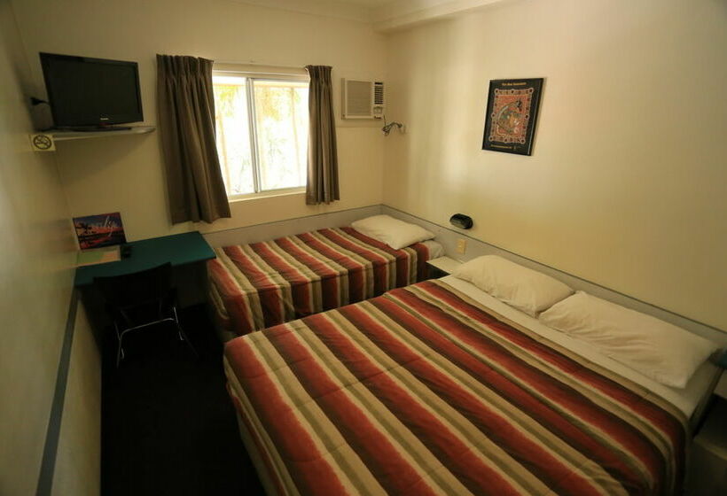 فندق Value Inn