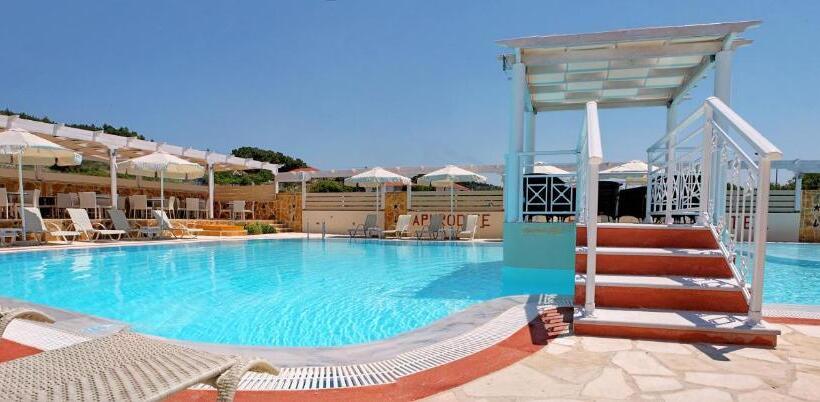 בית מלון כפרי Aphrodite Beach