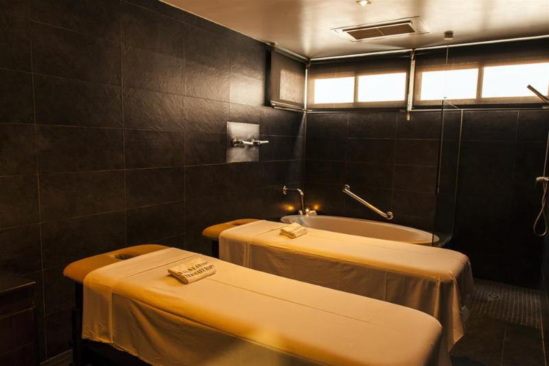 هتل Balneario Playa De Comarruga