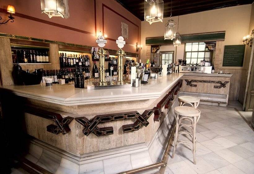 هتل Casa Palacio Pilar Del Toro