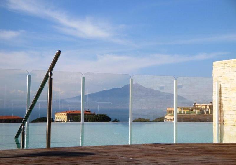 فندق Plaza Varese