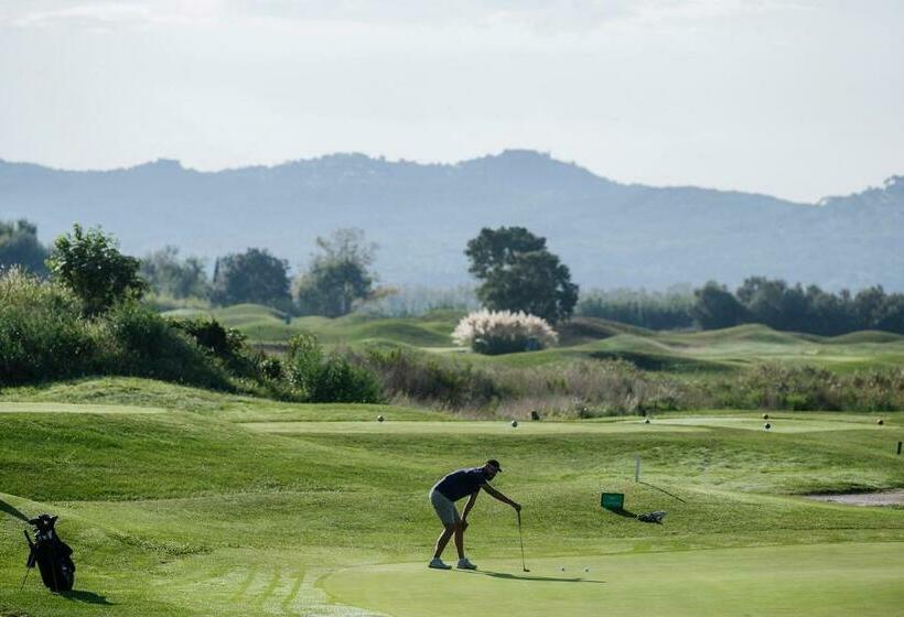 فندق Empordà Golf Resort