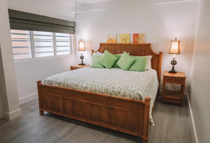 Secret Harbour Beach Resort