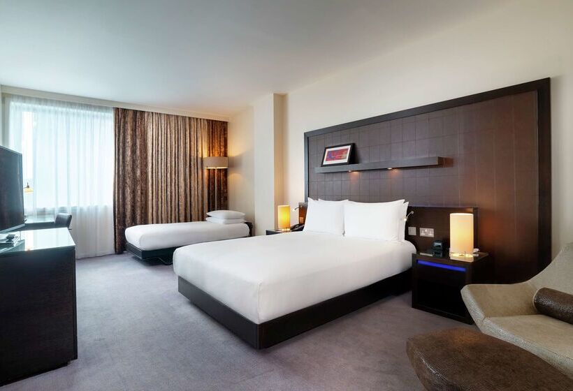 هتل Hilton London Canary Wharf