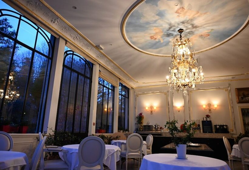 هتل Hôtel La Villa Eugene