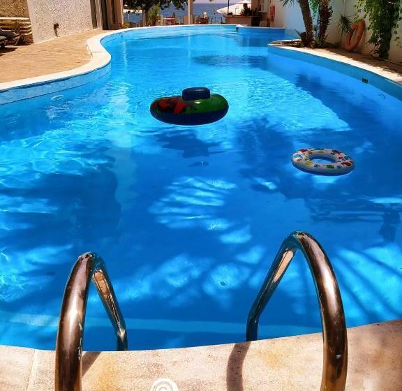 בית מלון כפרי Kanelli Beach