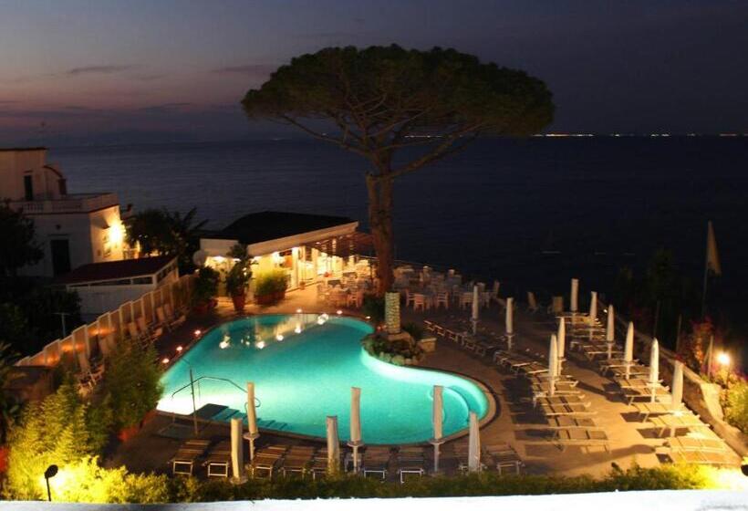 فندق L'approdo