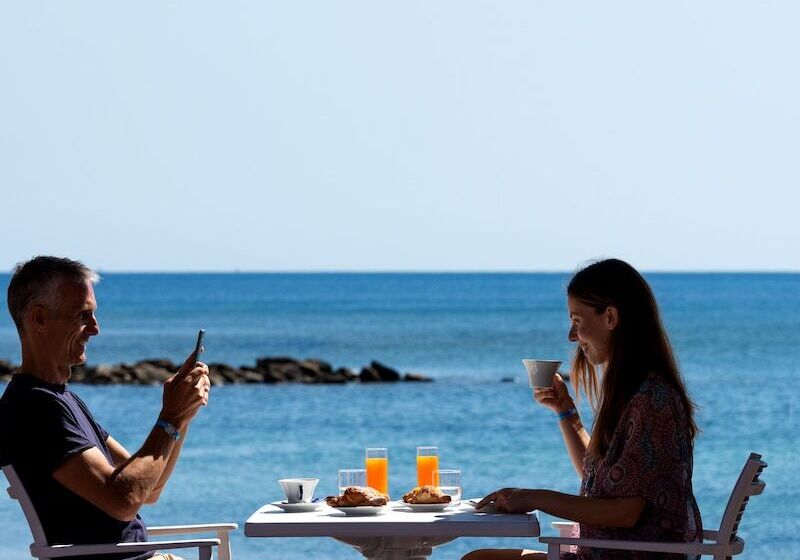 Hotel Le Tonnare Di Stintino Beach Resort