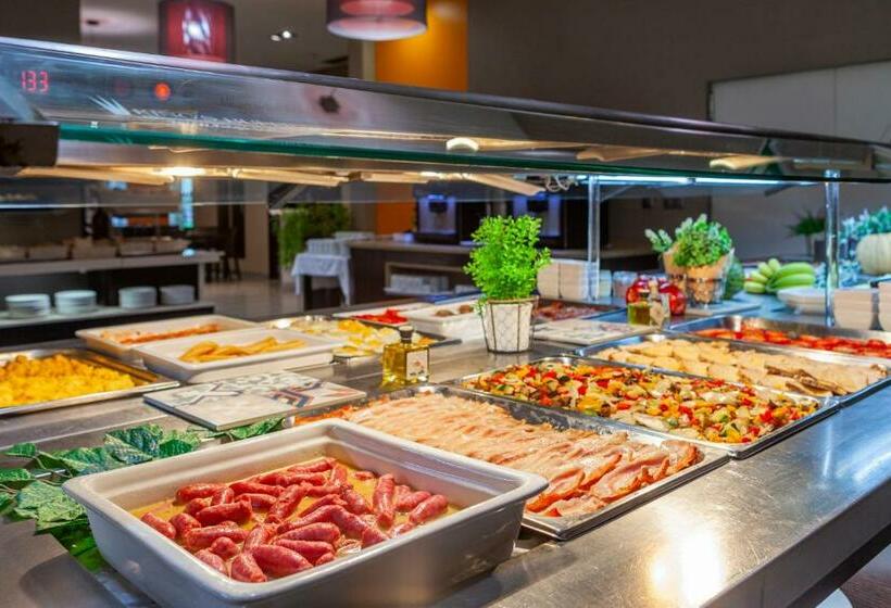 هتل Macia Real De La Alhambra