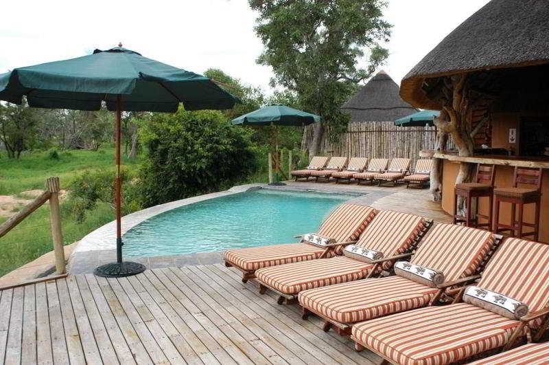 Отель Royal Legend Safari Lodge