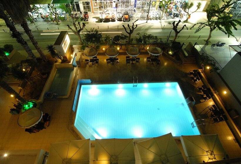 هتل Saint Constantin